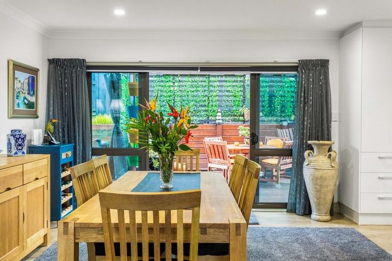 Photo of property in 53 Chesterfield Way, Orewa, 0931