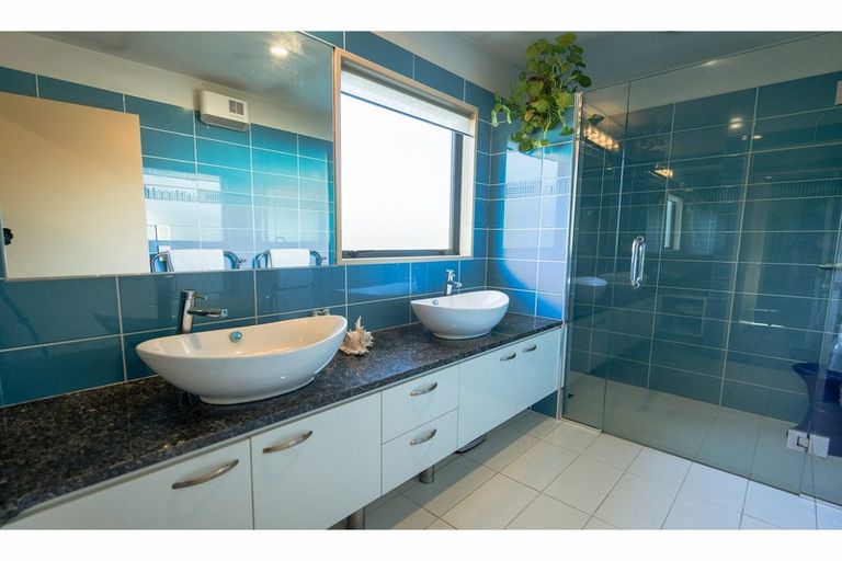 Photo of property in 7 Palazzo Lane, Riccarton, Christchurch, 8011