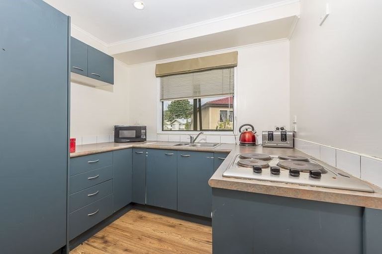 Photo of property in 26 Dovey Place, Massey, Auckland, 0614