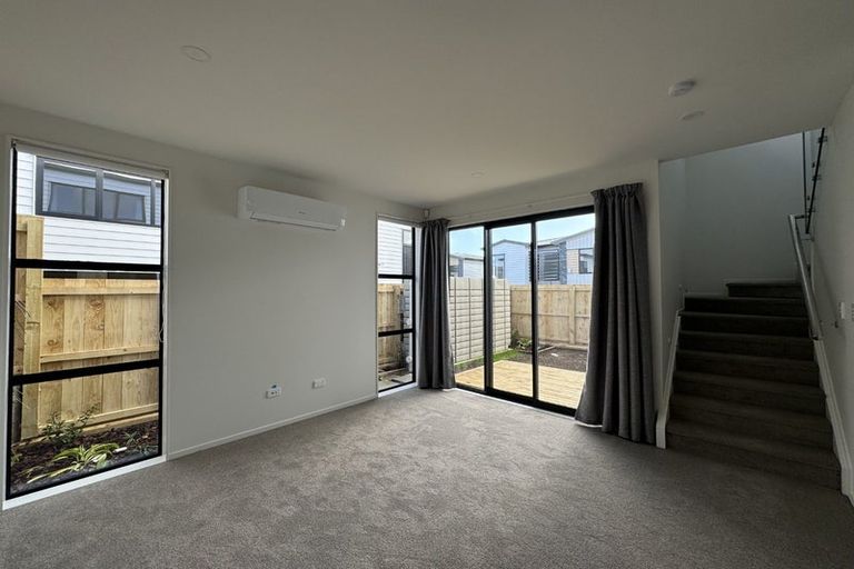 Photo of property in 20 Elegant Lane, Ranui, Auckland, 0612