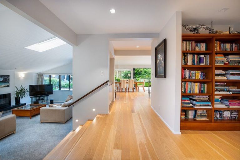 Photo of property in 33a Craig Road, Milford, Auckland, 0620