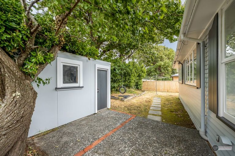 Photo of property in 28a Palmer Crescent, Silverstream, Upper Hutt, 5019