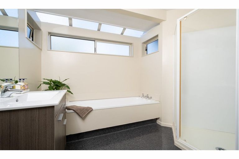 Photo of property in 1/2 Wiseley Road, Hobsonville, Auckland, 0618