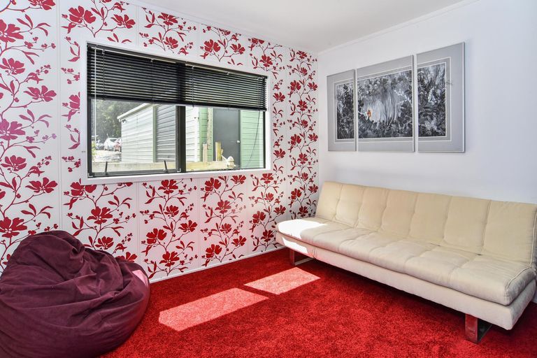 Photo of property in 288 Waiuku Road, Puni, Pukekohe, 2678