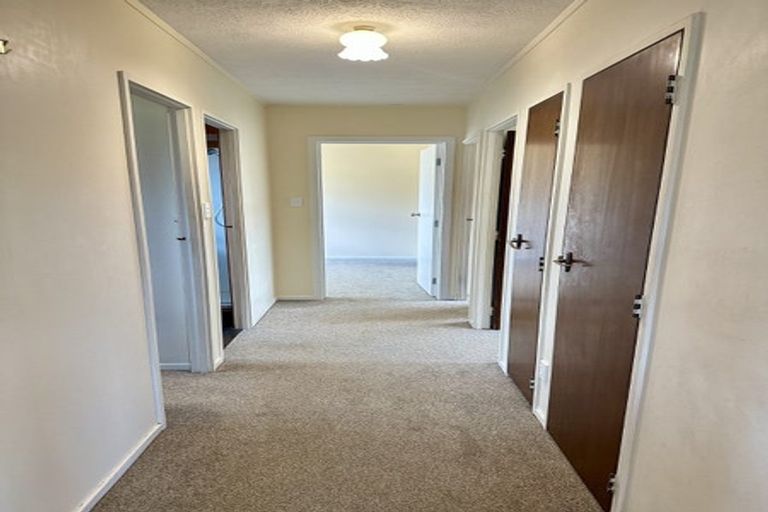 Photo of property in 28 Andes Avenue, Mangere Bridge, Auckland, 2022