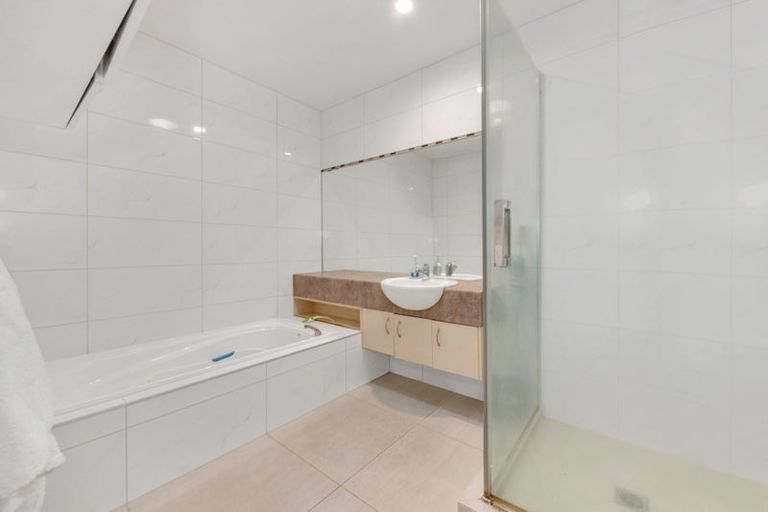 Photo of property in 28a Ksenia Drive, Flat Bush, Auckland, 2019