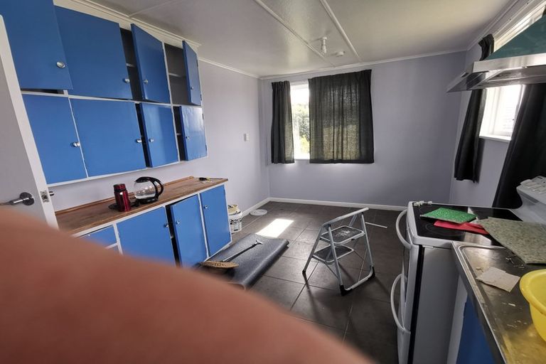 Photo of property in 30 Hukatai Street, Elsdon, Porirua, 5022