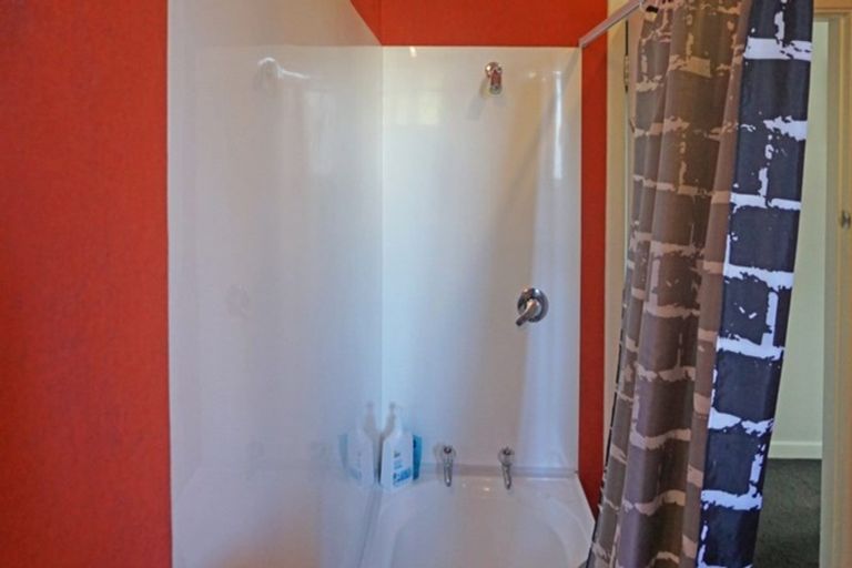 Photo of property in 143 Stobo Street, Grasmere, Invercargill, 9810