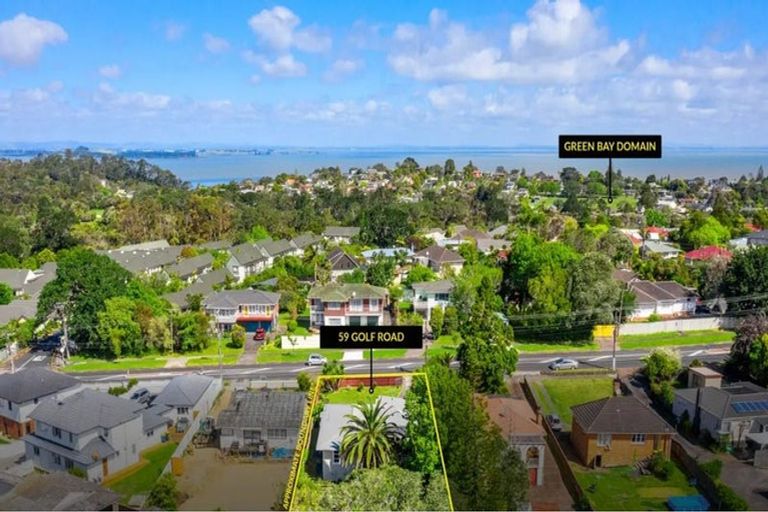 Photo of property in 59 Golf Road, New Lynn, Auckland, 0600