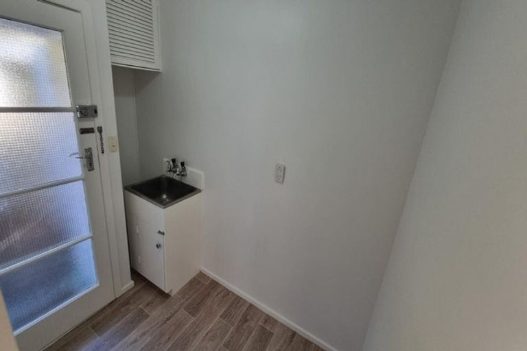 Photo of property in 128 Helston Road, Paparangi, Wellington, 6037