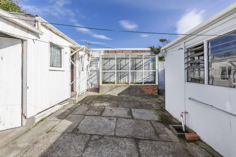 Photo of property in 2 Prince Street, Mount Victoria, Wellington, 6011