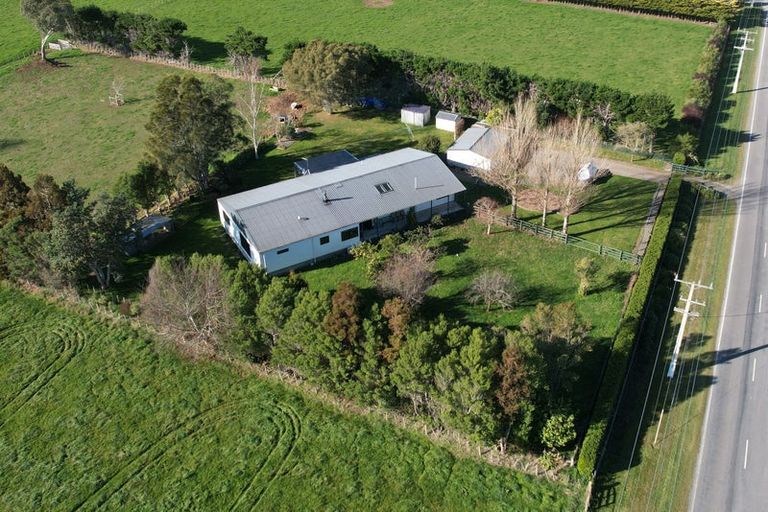 Photo of property in 249 Tararua Road, Levin, 5571