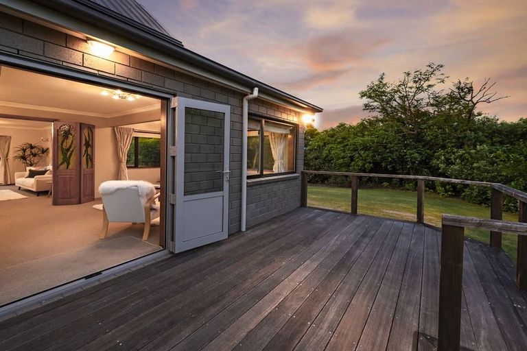 Photo of property in 102 Tricketts Road, West Melton, Christchurch, 7676