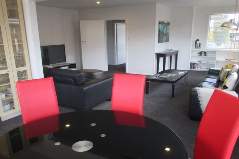 Photo of property in 10 Fairmile Place, Russley, Christchurch, 8042