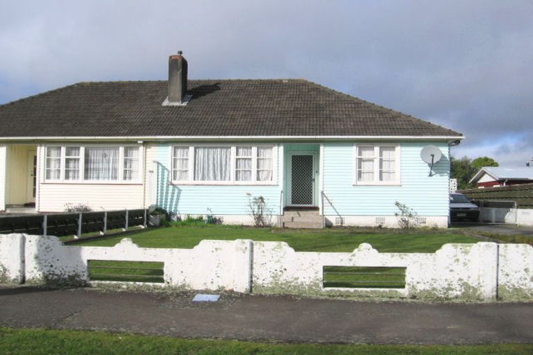 Photo of property in 74 Rangiora Avenue, Roslyn, Palmerston North, 4414