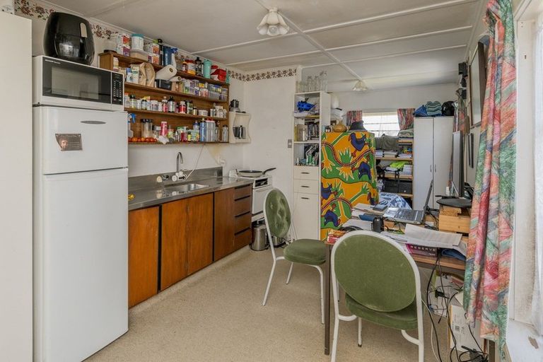 Photo of property in 11 Derby Street, Levin, 5510