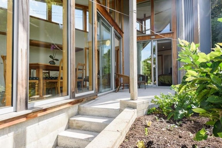 Photo of property in 8 Awarua Street, Ngaio, Wellington, 6035