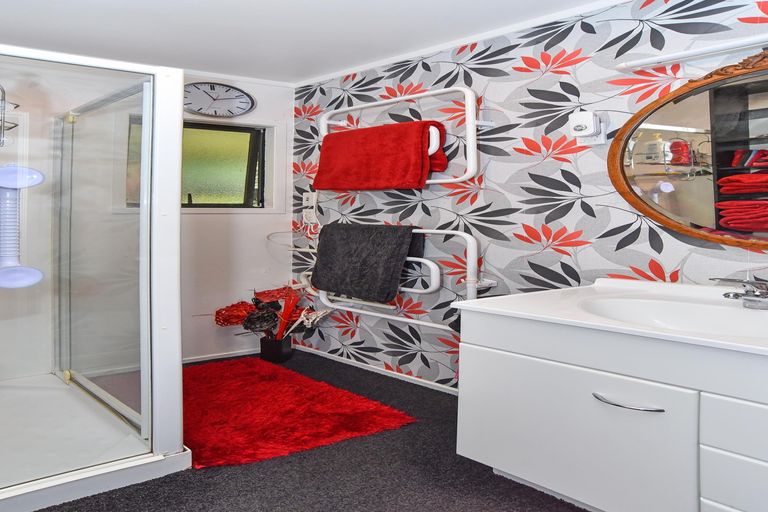 Photo of property in 288 Waiuku Road, Puni, Pukekohe, 2678