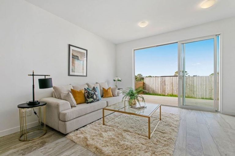 Photo of property in 6 Waihou Crescent, Albany Heights, Auckland, 0632