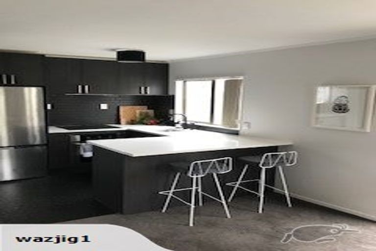 Photo of property in 4b Fernleigh Avenue, Waiuku, 2123