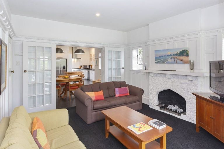 Photo of property in 55 Kotare Street, Fendalton, Christchurch, 8041