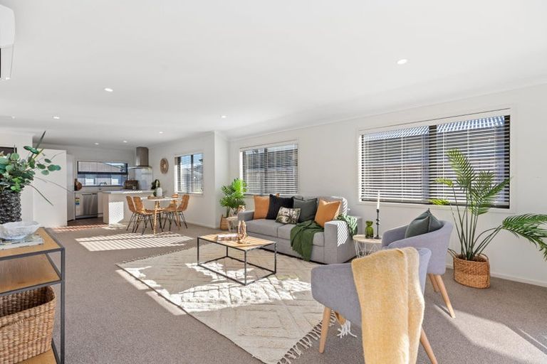 Photo of property in 16 Marion Crescent, Papamoa Beach, Papamoa, 3118