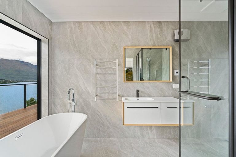 Photo of property in 14a Angelo Drive, Frankton, Queenstown, 9300