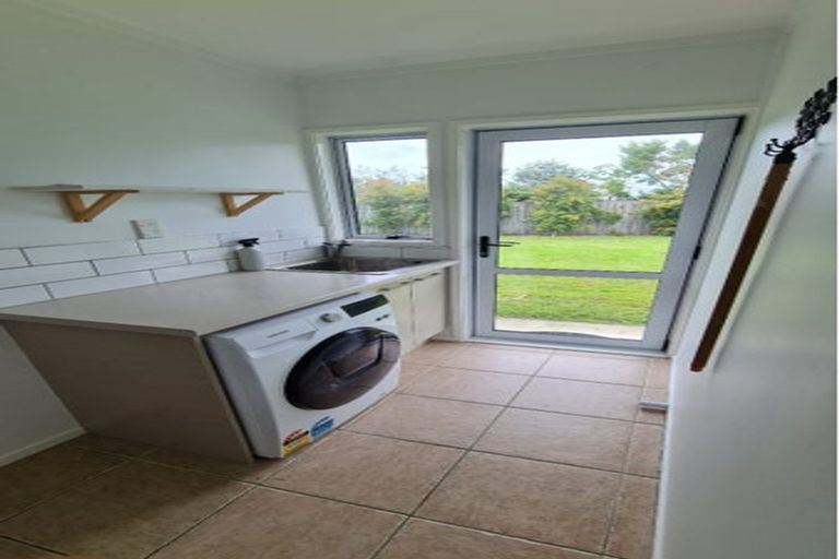 Photo of property in 10 Trust Place, Sunnyhills, Auckland, 2010