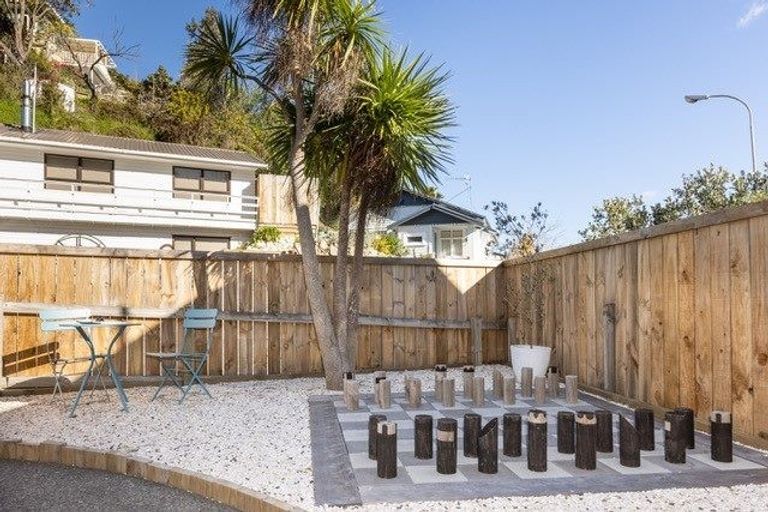 Photo of property in 44 Faraday Street, Hospital Hill, Napier, 4110