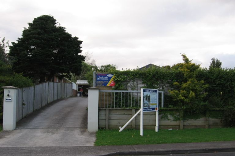 Photo of property in 9 Toru Street, Te Atatu Peninsula, Auckland, 0610