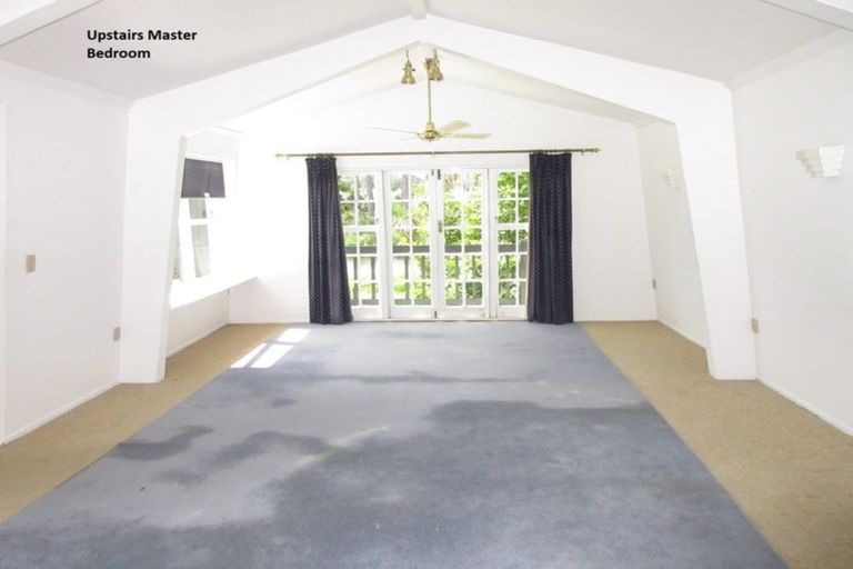 Photo of property in 21 Makora Road, Otaihanga, Paraparaumu, 5036