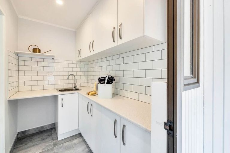 Photo of property in 4 Kegworth Place, Browns Bay, Auckland, 0630