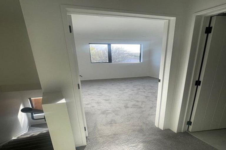 Photo of property in 4/18 Dellwood Avenue, Henderson, Auckland, 0612