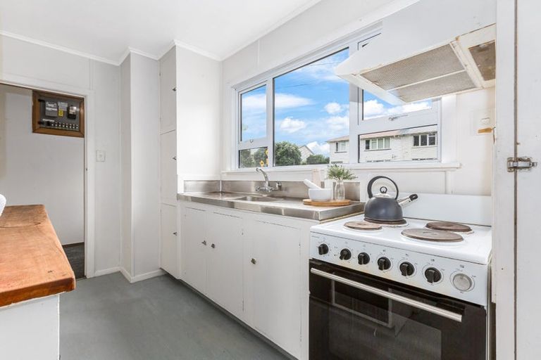 Photo of property in 25 Bell Street, Tawa, Wellington, 5028