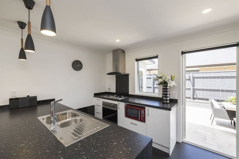 Photo of property in 5 Butler Place, Fitzherbert, Palmerston North, 4410