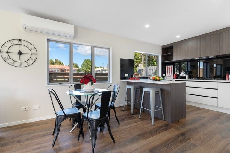 Photo of property in 5a Braeburn Place, Takanini, 2112