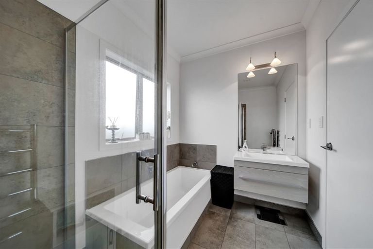 Photo of property in 2 Northpoint Way, Bell Block, New Plymouth, 4312