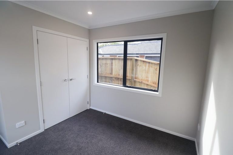 Photo of property in 2/12 Keitha Place, Glenview, Hamilton, 3206