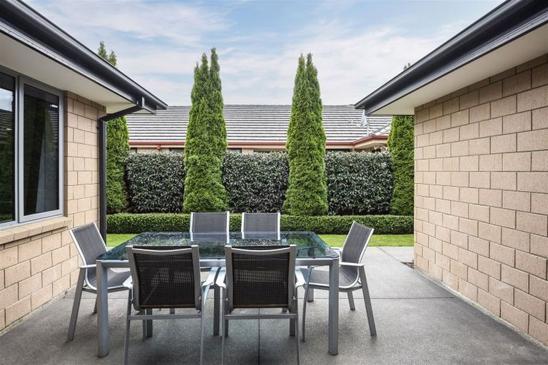 Photo of property in 37 Mariposa Crescent, Aidanfield, Christchurch, 8025