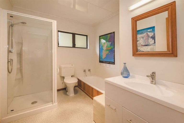 Photo of property in 60a Rata Road, Raumati Beach, Paraparaumu, 5032