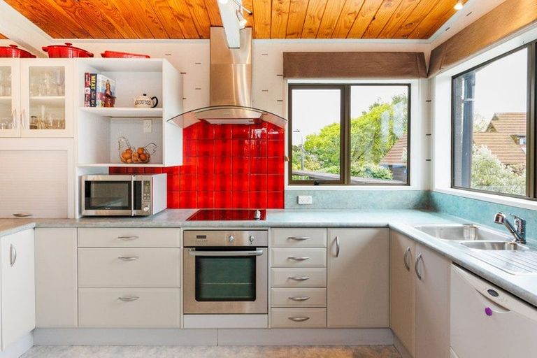 Photo of property in 69 Waterloo Crescent, Hokowhitu, Palmerston North, 4410