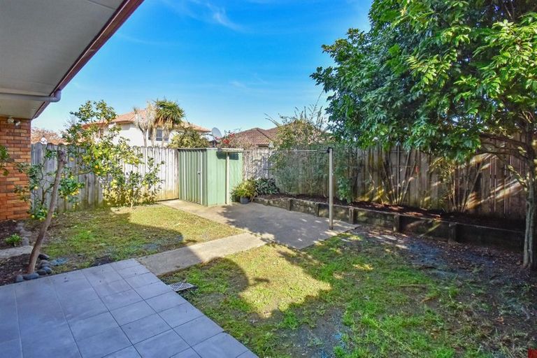 Photo of property in 8 Lime Crescent, Papakura, 2110