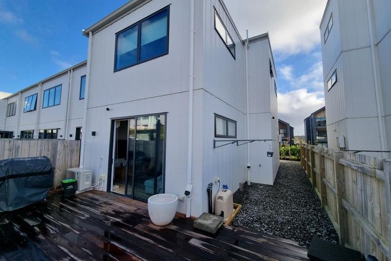 Photo of property in 87 Tarapuka Road, Westgate, Auckland, 0814