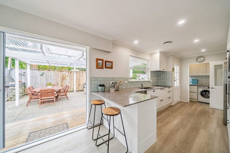 Photo of property in 14 Glenrae Grove, Silverstream, Upper Hutt, 5019