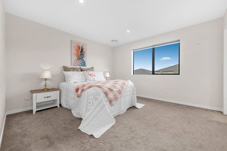 Photo of property in 20 Tinaku Road, Flat Bush, Auckland, 2019