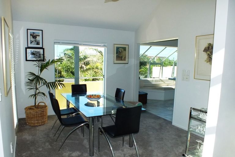 Photo of property in 355 Gulf Harbour Drive, Gulf Harbour, Whangaparaoa, 0930