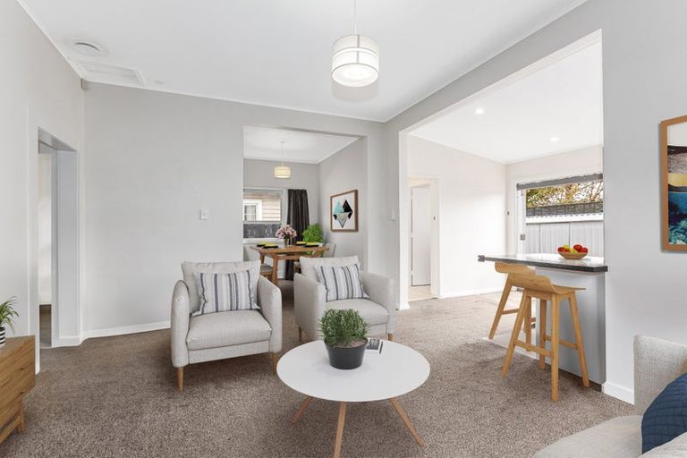 Photo of property in 104 Randwick Road, Moera, Lower Hutt, 5010