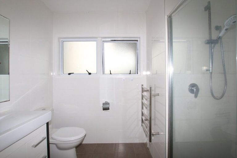 Photo of property in 36 Becroft Drive, Forrest Hill, Auckland, 0620