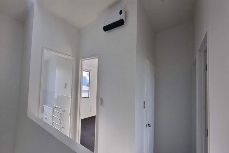 Photo of property in 26/3 Hulme Place, Henderson, Auckland, 0612