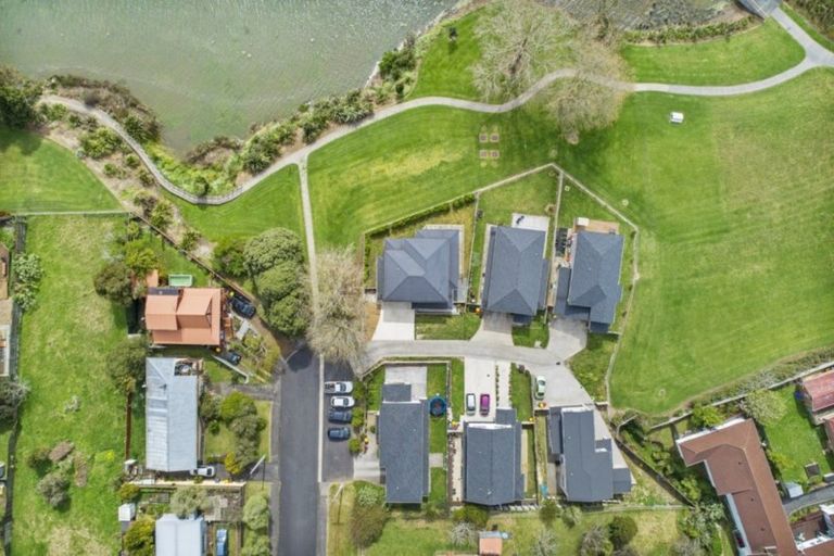 Photo of property in 2f Wood Street, Papakura, 2110